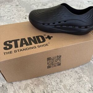 Stand+ Men’s black shoes